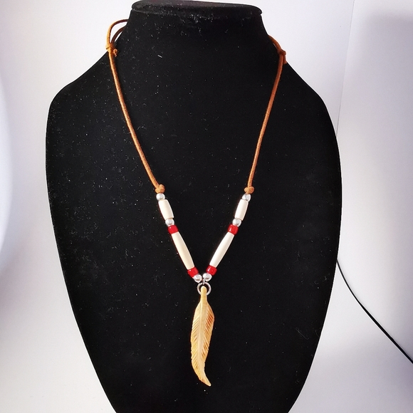 Vintage Indigenous Style Leather and Bone Feather Necklace - Picture 3 of 17